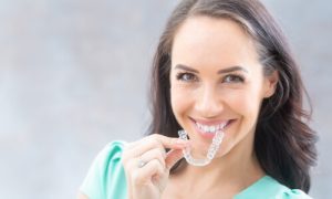 invisalign cleaning uses