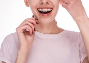 How to use dental floss